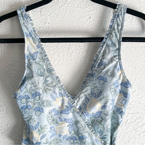 SUMMERSALT X MARKARIAN The Mini-Ruffle Perfect Wrap One-Piece Secret Garden Sz 8 - Picture 3 of 6
